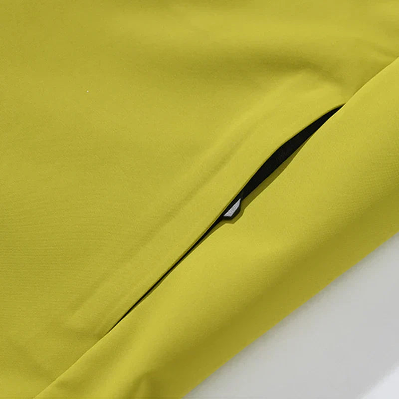 Paloma | Women’s Minimal Winter Ski Jacket