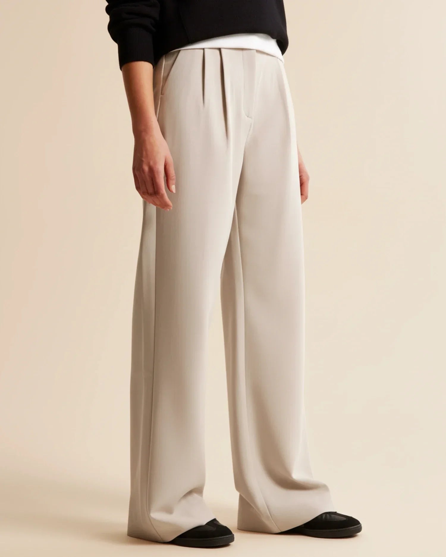 Cyril | High Waist Pleated Leg Trousers with Tailored Fit